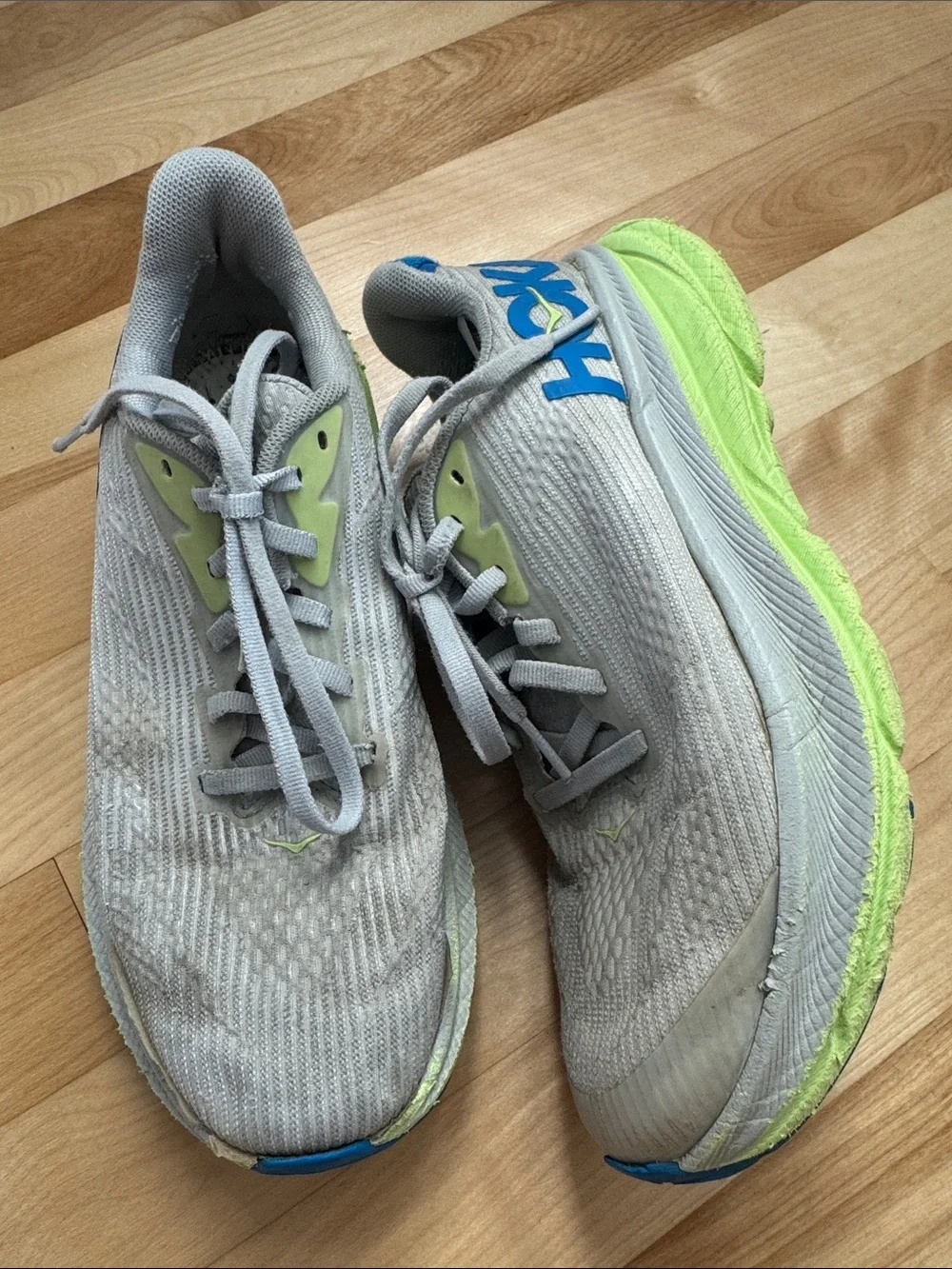 Hoka Kids' Running Shoes in Light Gray and Neon Green Size 4